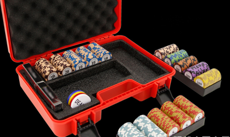 Texas Holdem Poker Chips Set, Chips, Coins, Mahjong Cards, Chess And Card Room, Fall-Resistant Aviation Material, Easy To Carry