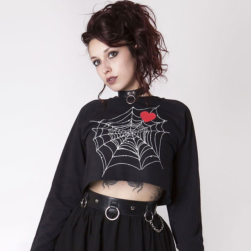 Top de mujer con estampado de corazón y telaraña con personalidad de diseño oscuro