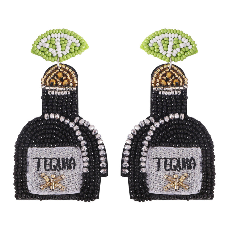 Pendientes largos con cuentas de botella de tequila personalizados de Minority Fashion