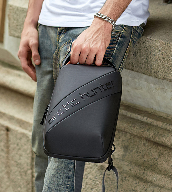 New Men's Chest Bag Creative Storage Single Shoulder Messenger