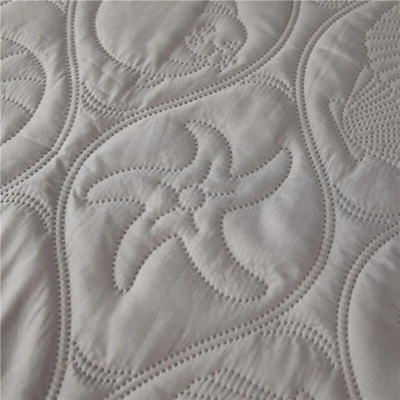 MECEROCK Solid Color Quilted Embossed Waterproof Mattress Protector Fitted Sheet Style Cover for Mattress Thick Soft Pad for Bed