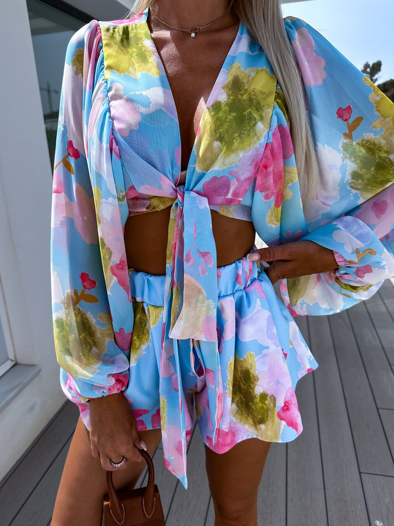 Chiffon Pleated Lantern Sleeve Long Sleeve V-neck Shirt Elastic Waist Straight Shorts Printing Suit