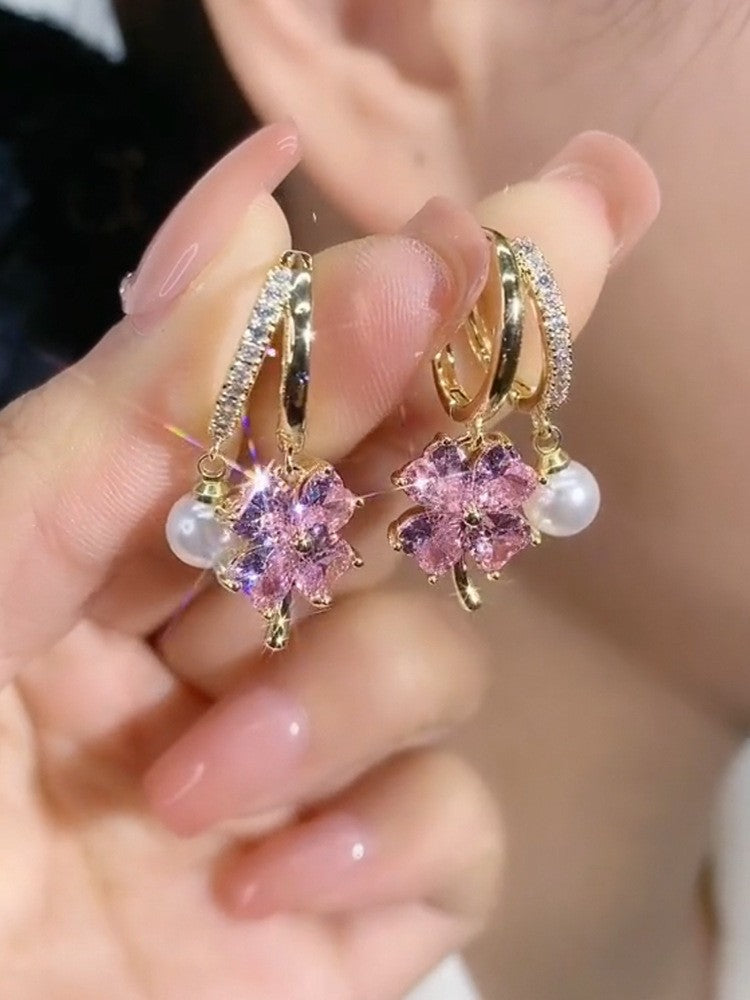 Pendientes de perlas de flor de cuatro hojas de cristal púrpura para mujer