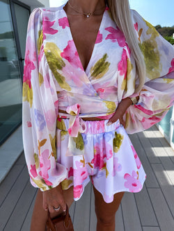 Chiffon Pleated Lantern Sleeve Long Sleeve V-neck Shirt Elastic Waist Straight Shorts Printing Suit