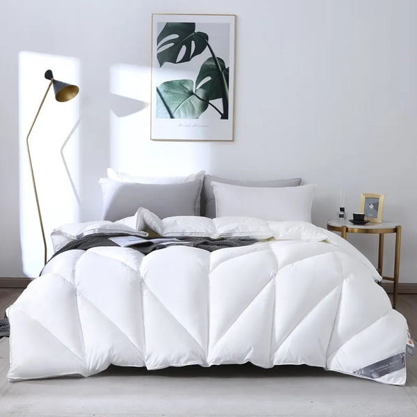 2022 Luxury Goose Down Quilt Maple Leaf Design Duvet Winter Warm Comforter Single Double Queen King Size